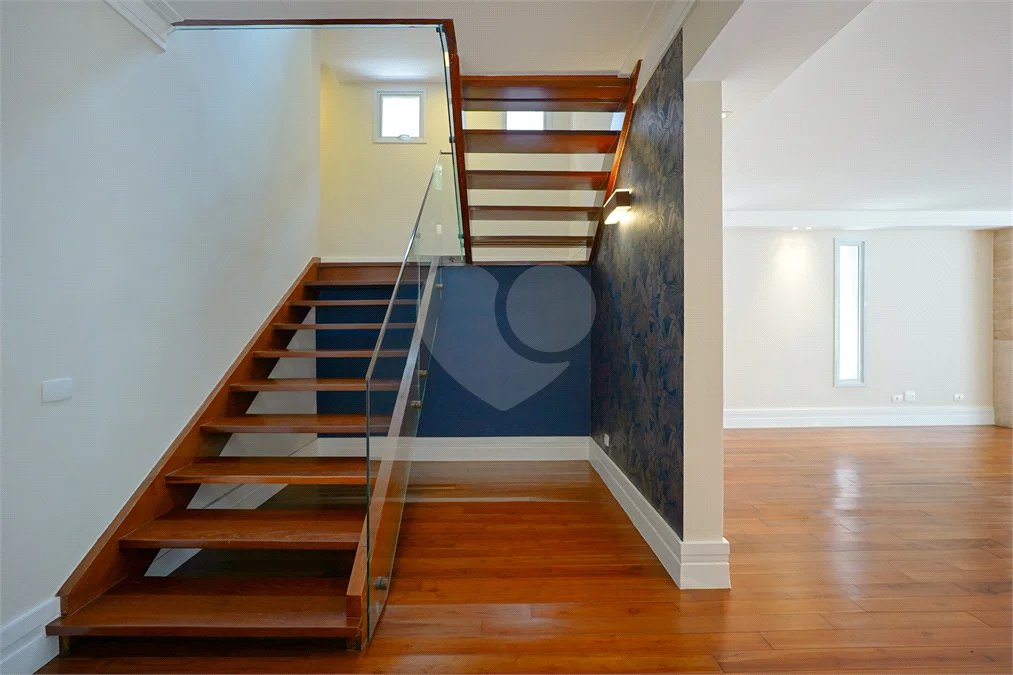 Casa de Vila à venda com 4 suítes em Granja Julieta, São Paulo, SP