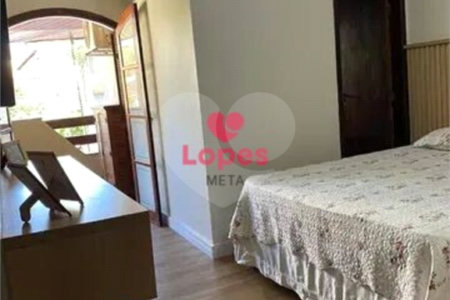 Casa Sobrado COM 250M², 2 DORMITORIOS, 2 SUITES, 6 VAGAS - JARDIM DAS INDUSTRIAS - SÃO JOSÉ DOS CAMP