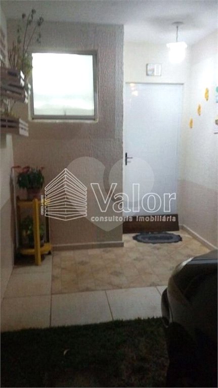 Casa em condomínio com 3 dormitórios