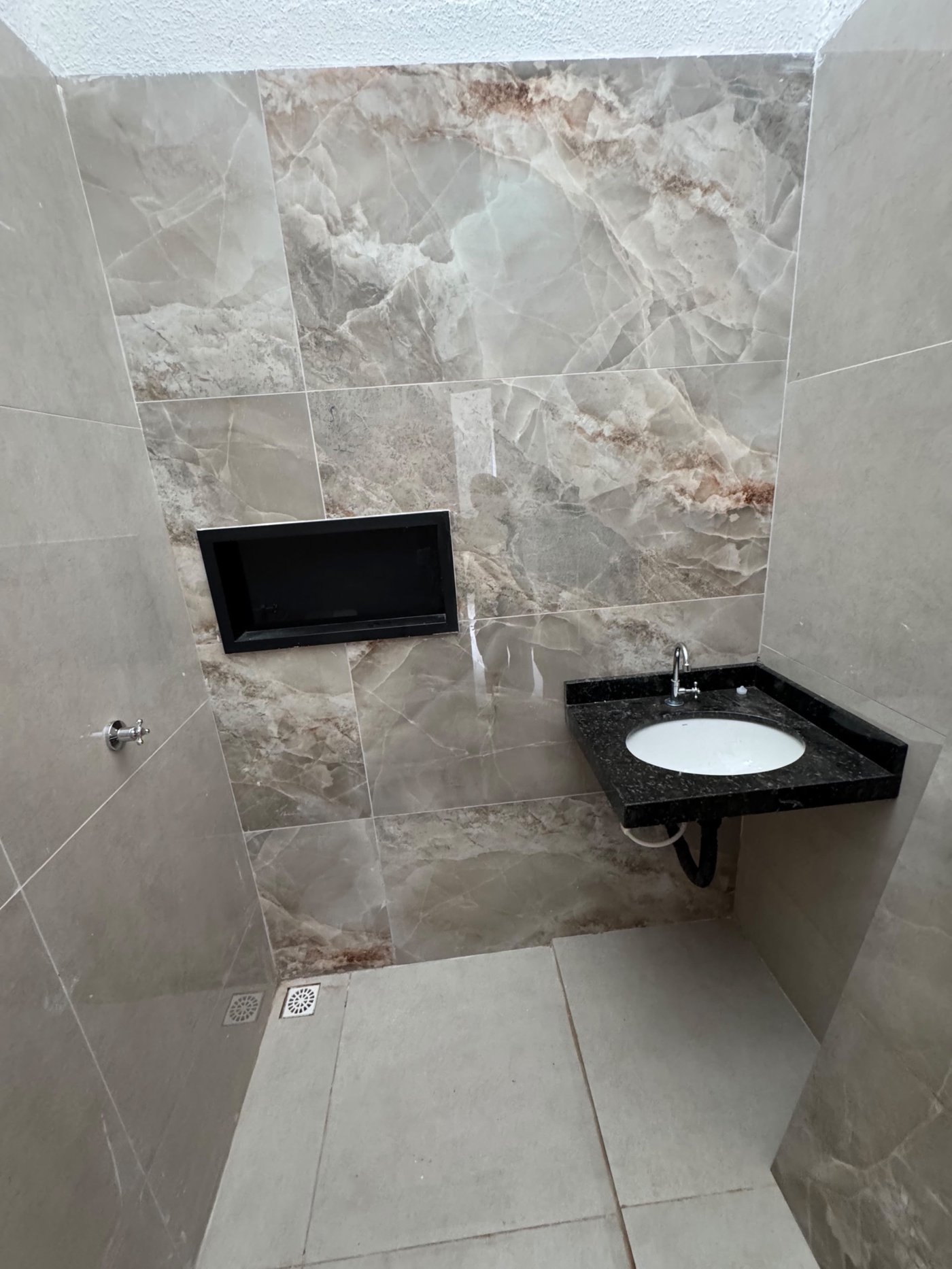 Casa à venda com 2 quartos, sendo 1 suíte,  em Jardim Bela Vista, Três Lagoas, MS