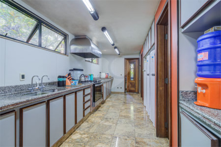 Casa à venda ou para alugar com 4 suítes no condomínio Chácara Flora, São Paulo - SP