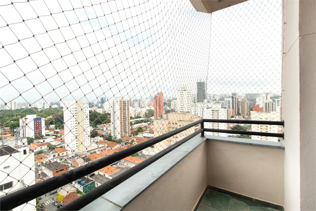 Apartamento a Venda na Chácara Santo Antônio, 163 m², 3 suítes, 2 vagas,, lazer e próximo ao parque