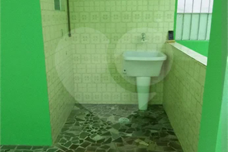 Sobrado à venda com 2 quartos em Jardim Itacolomi, São Paulo, SP