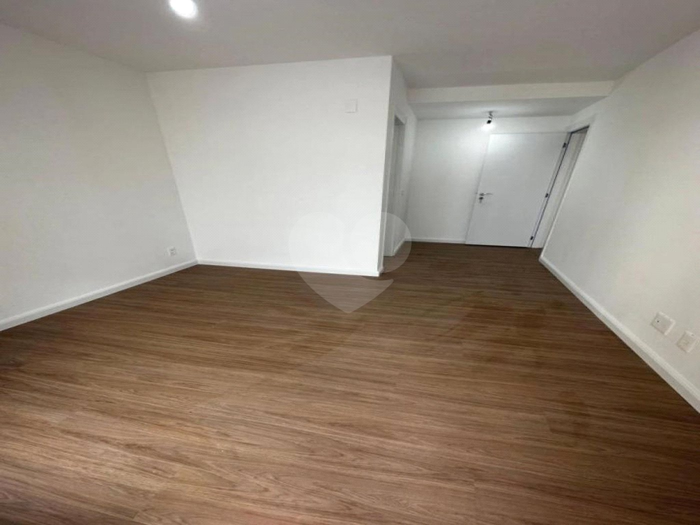 Lindo apartamento à venda, no melhor local do Brás!!