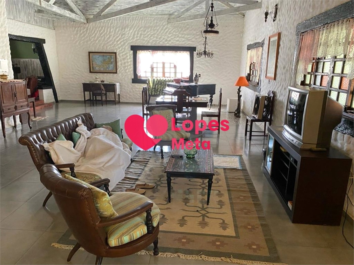 SITIO A VENDA, 33.000,OOM² COM 3 DORMITORIOS 1 SENDO SÚITE, 2 BANHEIROS, BAIRRO BOA VISTA, CAÇAPAVA