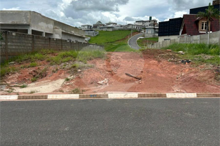 Terreno à venda no condomínio Altos da Floresta, Bom Jesus dos Perdões - SP