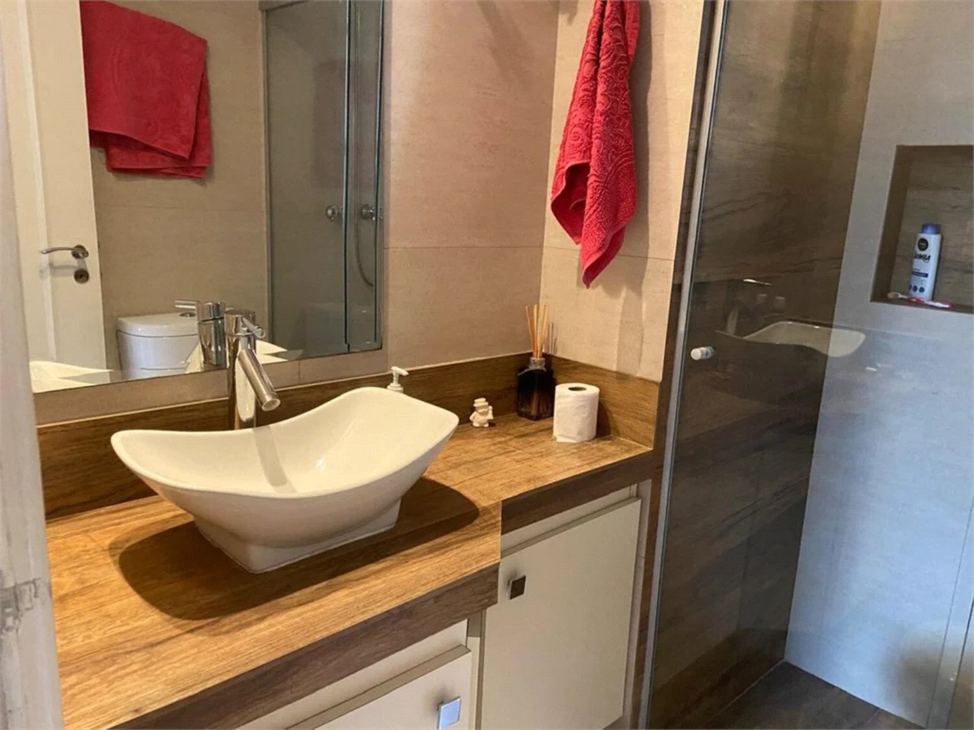 Apartamento à venda com 3 quartos, sendo 1 suíte, em Vila Suzana, São Paulo - SP