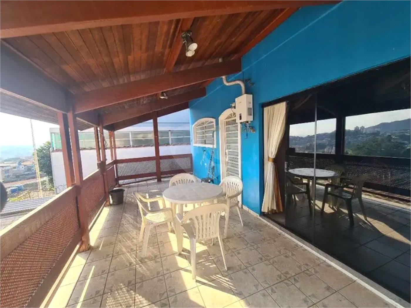 Sobrado com 4 Quartos e 4 banheiros à Venda -337 m² por R$ 850.,000 -- Jardim Vivan,-Jaraguá, São Paulo - SP