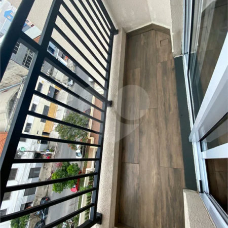 EXCELENTE APARTAMENTO Localizado no bairro do Bom Retiro próximo à Avenida Santos Dumont, com acesso