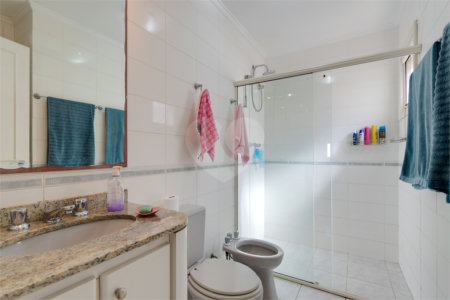 Casa à venda com 4 quartos, sendo 2 suítes, no condomínio Villa Franz Schubert, São Paulo - SP