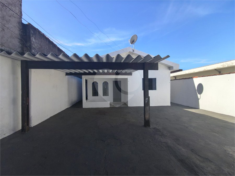 CASA AMPLA COM QUINTAL E GARAGEM PARA 4 CARROS | R$ 244.680,00 | NÃO PERCA ESSA OPORTUNIDADE!