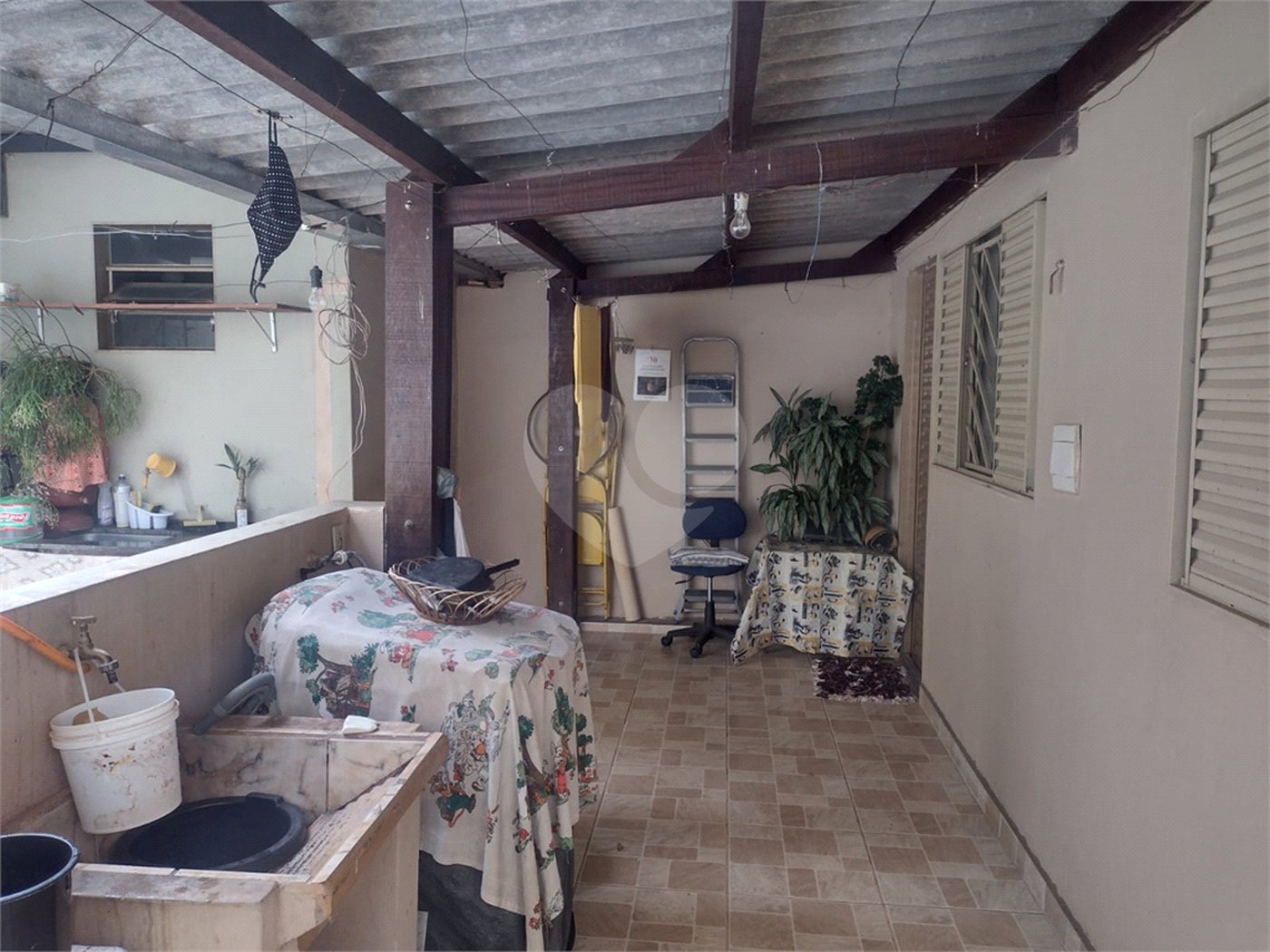 Casa térrea para venda.