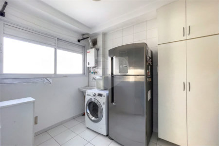 Apartamento à venda com 3 quartos, sendo 1 suíte, em Santo Amaro, São Paulo, SP