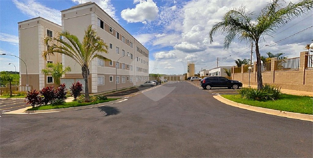 Apartamento com 2 dormitórios.