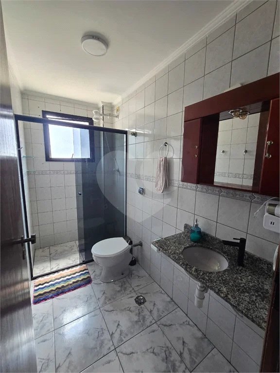 Belíssimo apartamento recém reformado na Praia Grande.