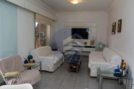 Sobrado à venda com 4 quartos, sendo 1 suíte, em Jardim Ester Yolanda, São Paulo - SP