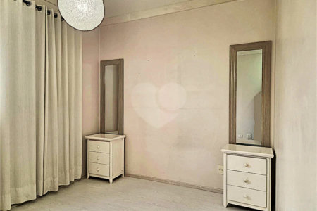 Apartamento na Chácara Inglesa com 2 dormitórios (1 suite), varanda, vista livre e vaga