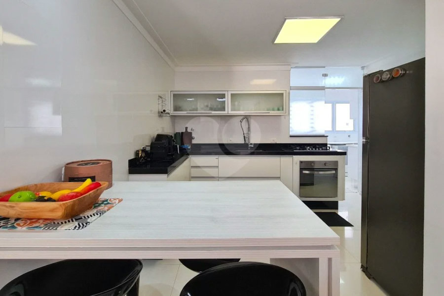 Cobertura à venda com 5 quartos, sendo 4 suítes, em Riviera de São Lourenço, Bertioga, SP