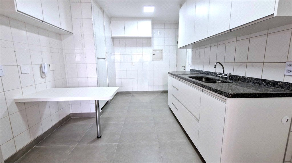 Apartamento à venda com 4 quartos, sendo 2 suítes, em Brooklin, São Paulo, SP