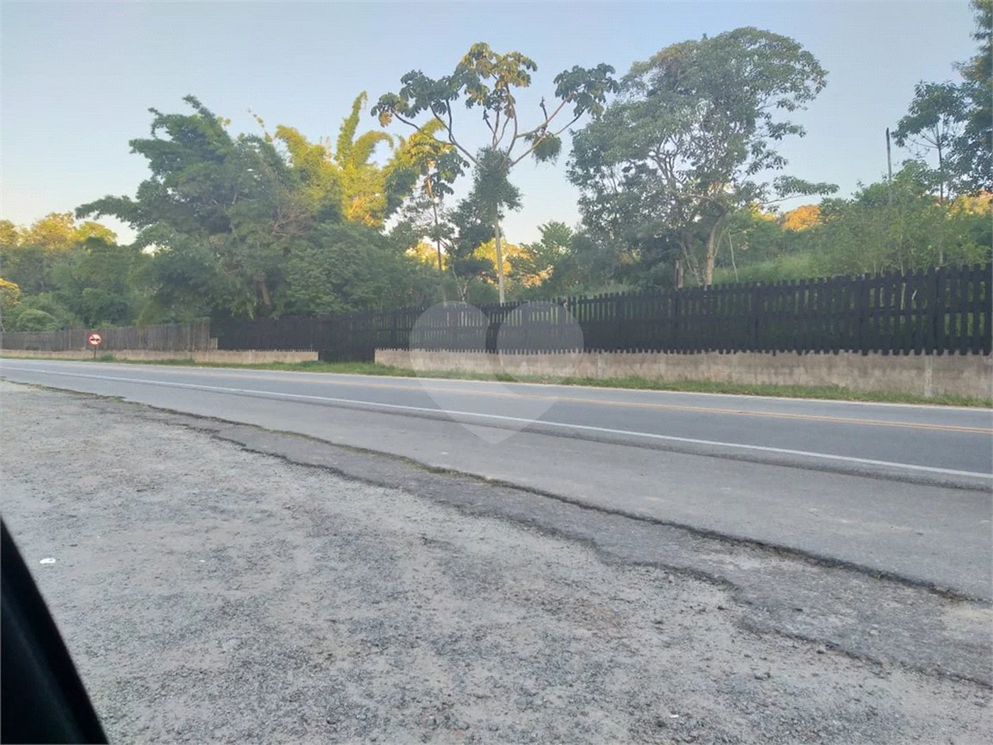 Área de terra de 156 mil m2 à venda em São Roque, zona mista (residencial/industrial)