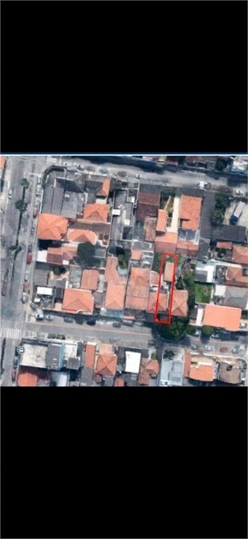 Terreno à venda localizado na Rua Francisca de Bartolo Nascimento, em Mauá