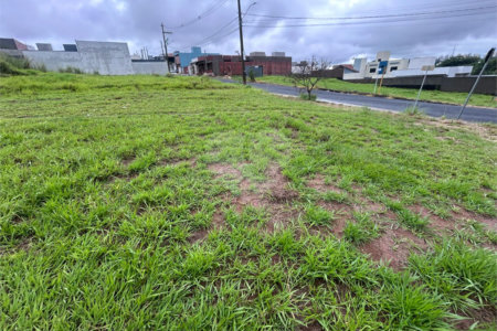 Terreno no Santa Julia á venda.