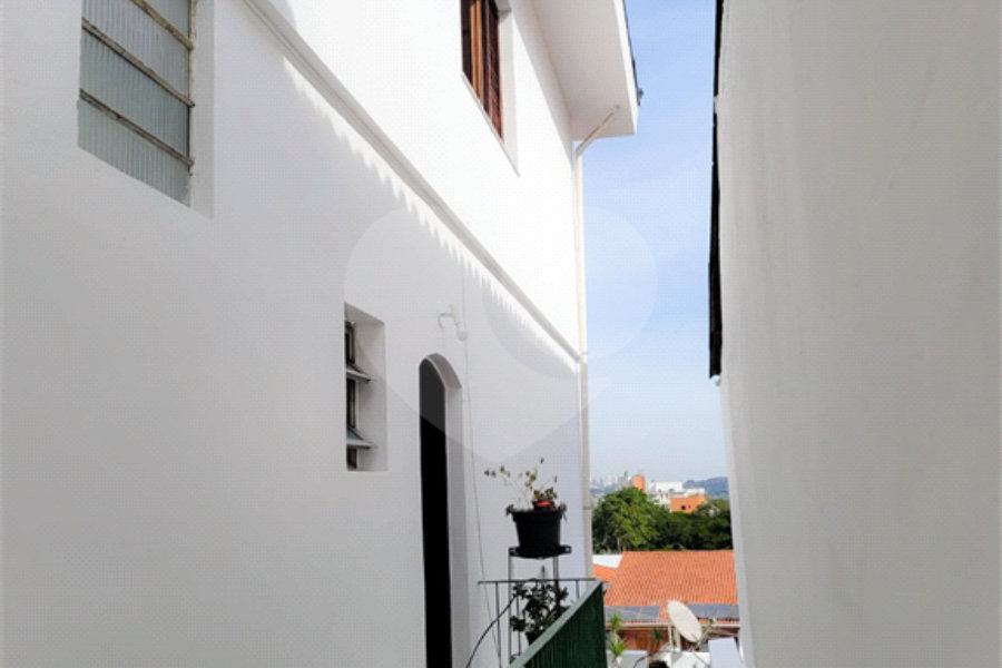 Sobrado à venda com 4 quartos, sendo 2 suítes, em Vila Madalena, São Paulo, SP