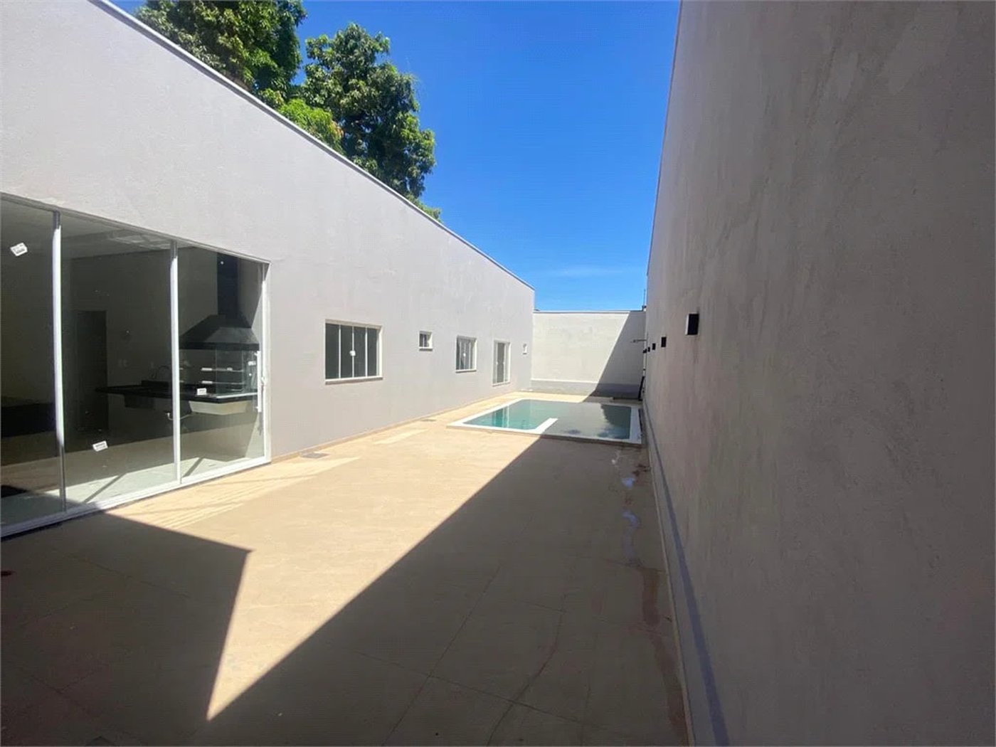 Casa à venda com 3 suítes em Açucena, Balsas, MA