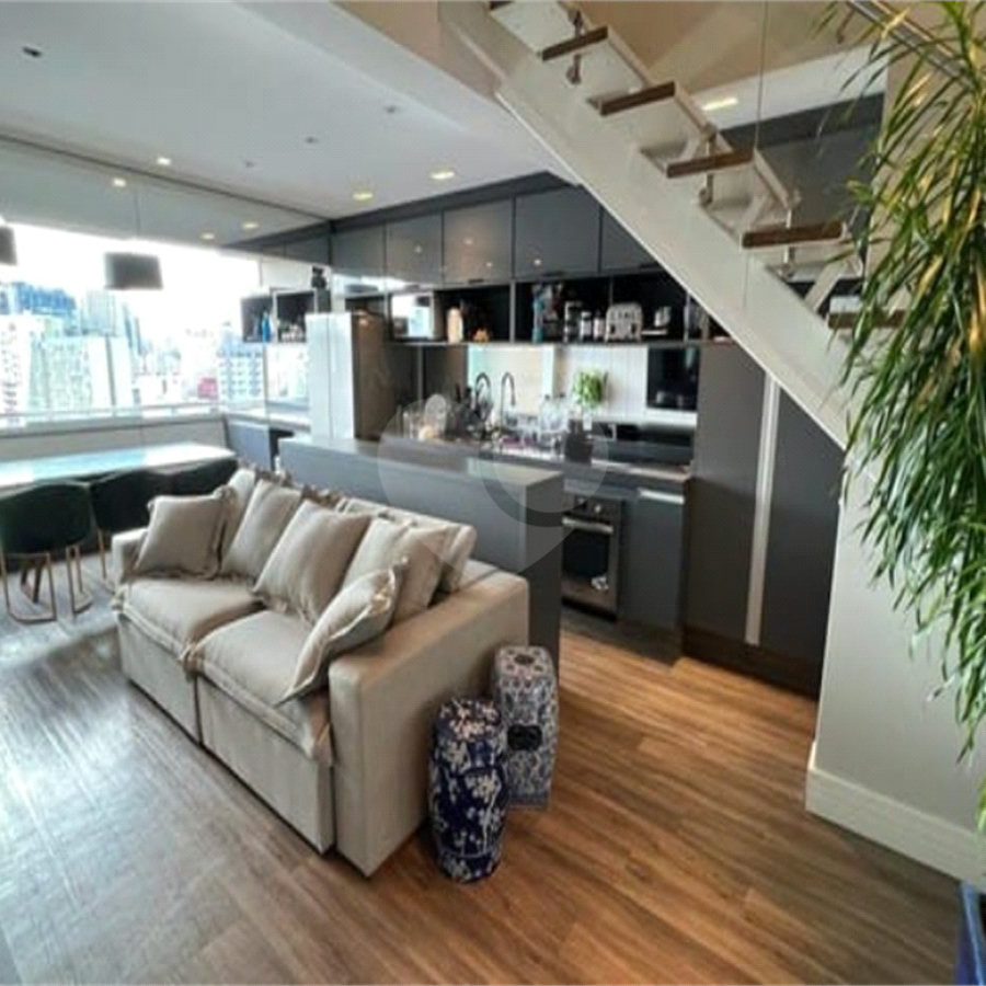 Apartamento Duplex com 1 Quarto e 2 Banheiros á Venda 60m² em Bela Vista - SP.