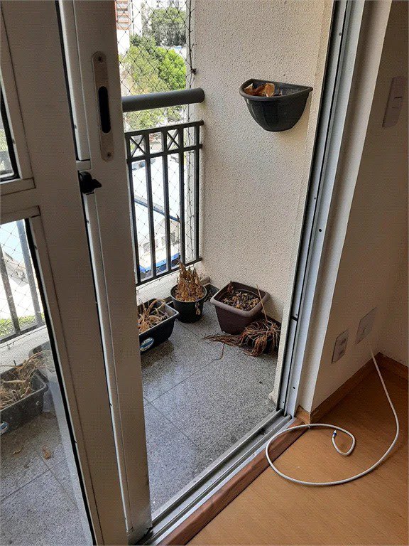 Apartamento à venda ou para alugar com 3 quartos, sendo 1 suíte, em Vila Suzana, São Paulo, SP