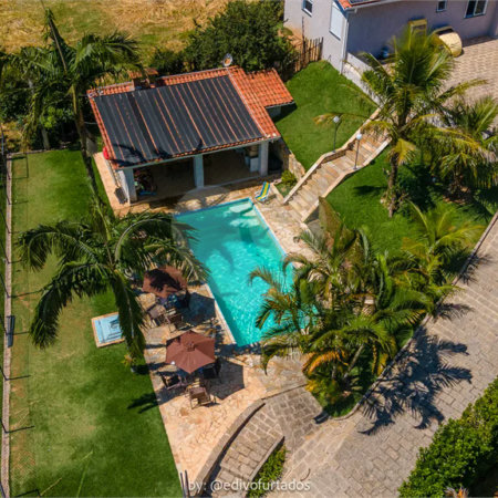 Casa à venda com 4 suítes no condomínio Vale da Santa Fé, Vinhedo - SP