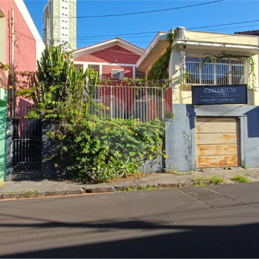 Oportunidade Única no Centro de São Carlos: Imóvel Versátil para Residência ou Negócio