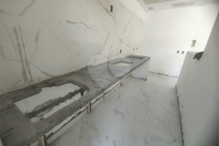 Apartamento 2 dormitórios (1 suíte) com vaga garagem, excelente localização, programa MCMV