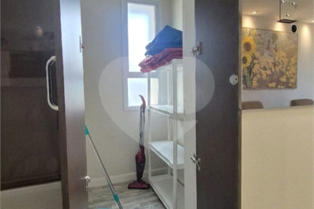Sala comercial para venda ou locação na Brig.ís Antônio entre Paulista e Parque do Ibirapuera, 70 m², duas vagas de garagem