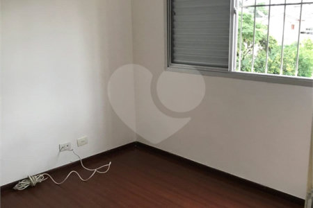Apartamento 2 dormitórios à venda na Vila mariana.