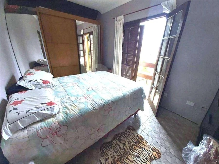 Casa à venda no Condomínio Vista Alegre Sede em Vinhedo/SP