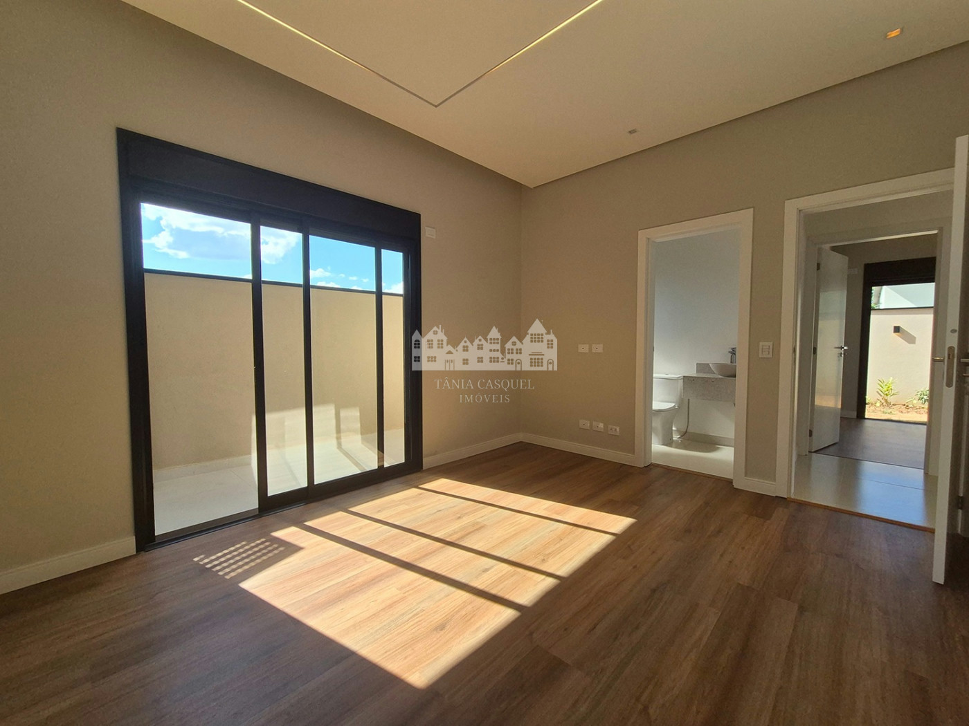Casa térrea moderna com piscina privativa à venda no Jardim dos Pinheiros, em Atibaia