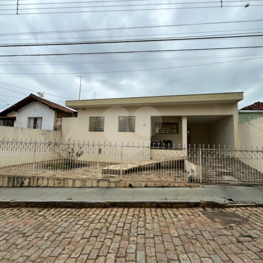 Casa a venda na Cidade Jardim com 3 dormitorios e 1 suite