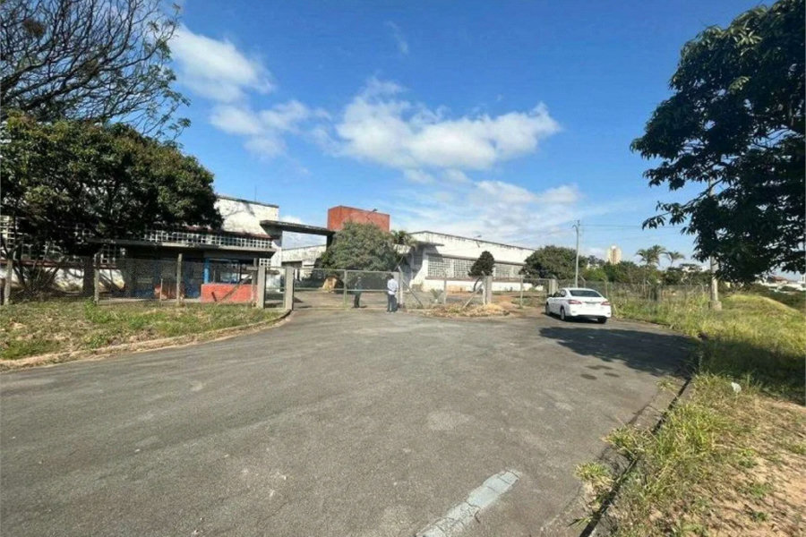 Oportunidade Única !! Terreno à venda na Anhanguera. 20 mil metros quadrados.