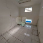 GALPÃO COMERCIAL DE 220,0 M² COM 02 BANHEIROS, COPA COM REFEITORIO, MEZANINO E VAGA DE GARAGEM PARA LOCAÇÃO NA LAPA