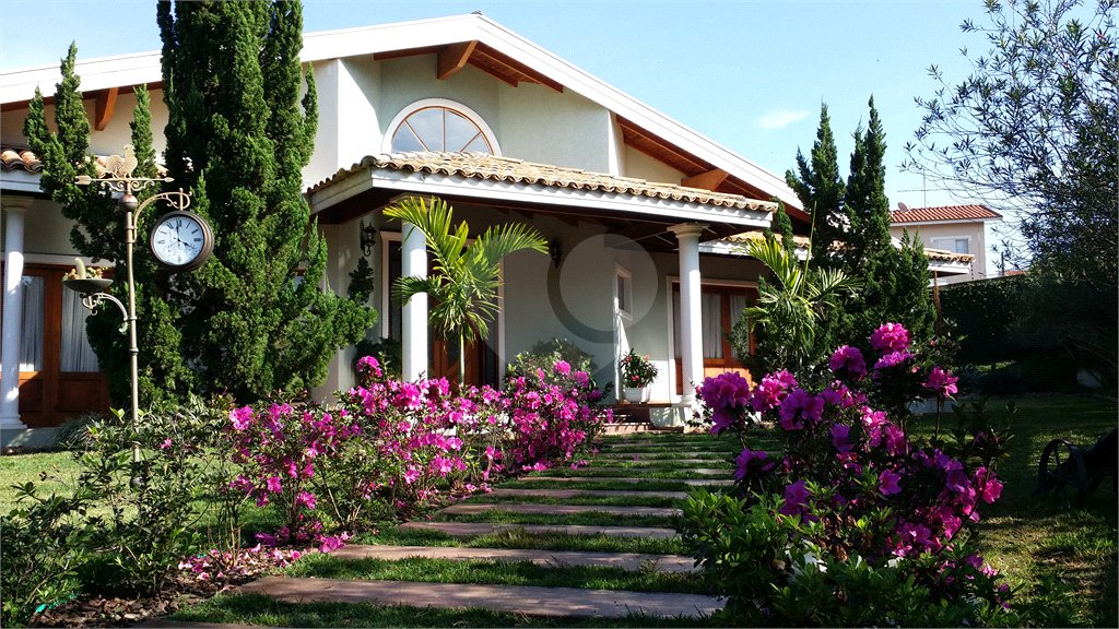 Linda casa para venda em Indaiatuba/SP com pomar.
