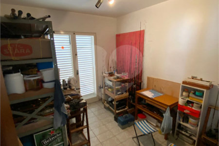 Casa Térrea com 3 suítes, sendo 1 suíte master.