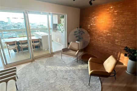 Apartamento à venda no bairro Vila Regente Feijó com 165 m² de área útil construída, com 3 dormitórios, sendo 3 suítes,Mobiliado com 3 Suítes 3 Vagas no Araribá Home Resort