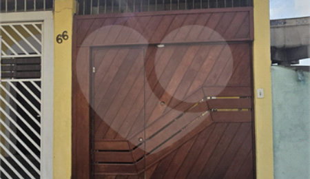 Casa à venda com 4 quartos, sendo 2 suítes,  em Jardim Beatriz, Taboão da Serra, SP