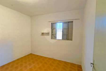 Casa Térrea para Venda – Bairro Vila Avaí, Indaiatuba - com 02 quartos- 01 banheiro-sala -cozinha-quintal e garagem 0 1carro