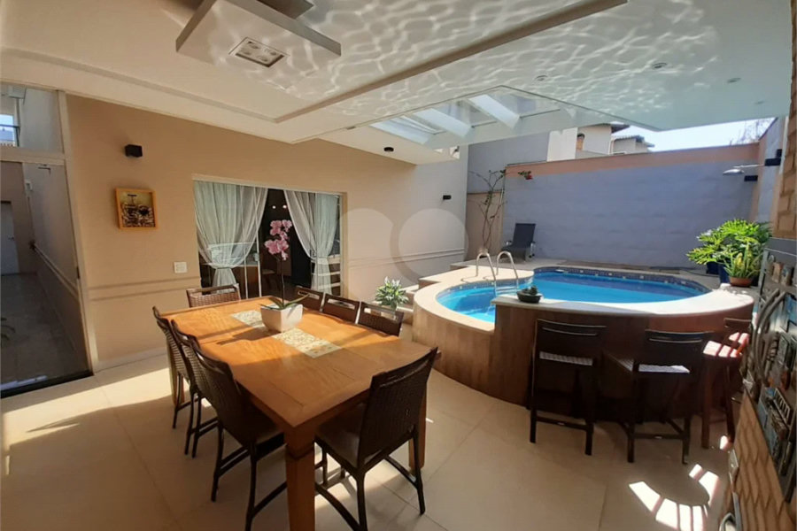 Ótima casa disponível para venda em Piracicaba, no Condomínio Residencial Village Des Lions no bairro Pompéia