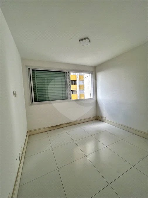 Apartamento de 105 m2, 3 dorms, 2 vagas livres em Perdizes