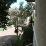 Casa em condomínio fechado no Jardim Floresta, 3 suítes, área gourmet, piscina, 4 vagas.
