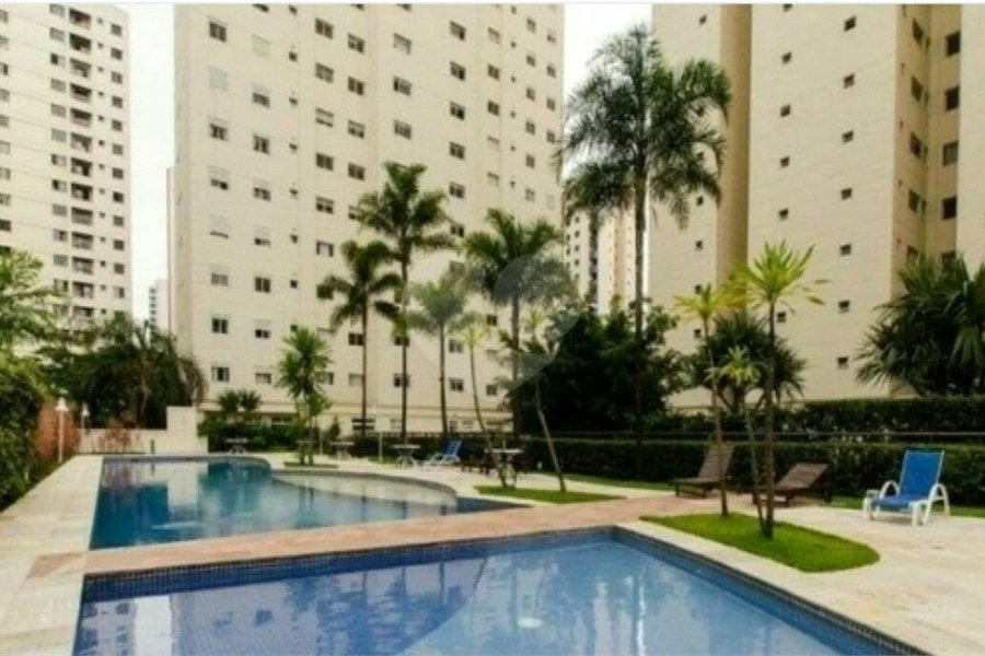 Excelente apartamento de 3 dormitórios, sendo uma Suíte e 2 vagas de garagem.