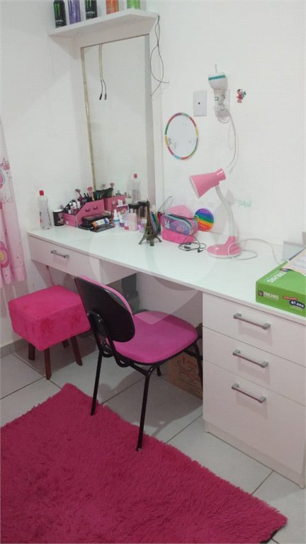 Lindo apartamento no Bosque dos Ipês .